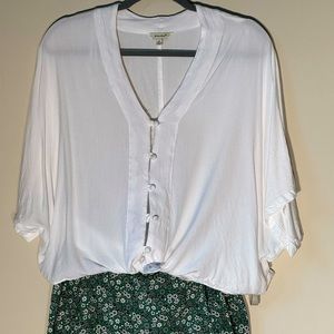 Like new Sim&Sam button v-neck with tie front. Size XL white. .